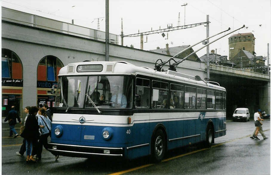 Aus dem Archiv: TF Fribourg Nr. 40 Saurer/Hess Trolleybus am 7. Juli 1998 Fribourg, Bahnhof