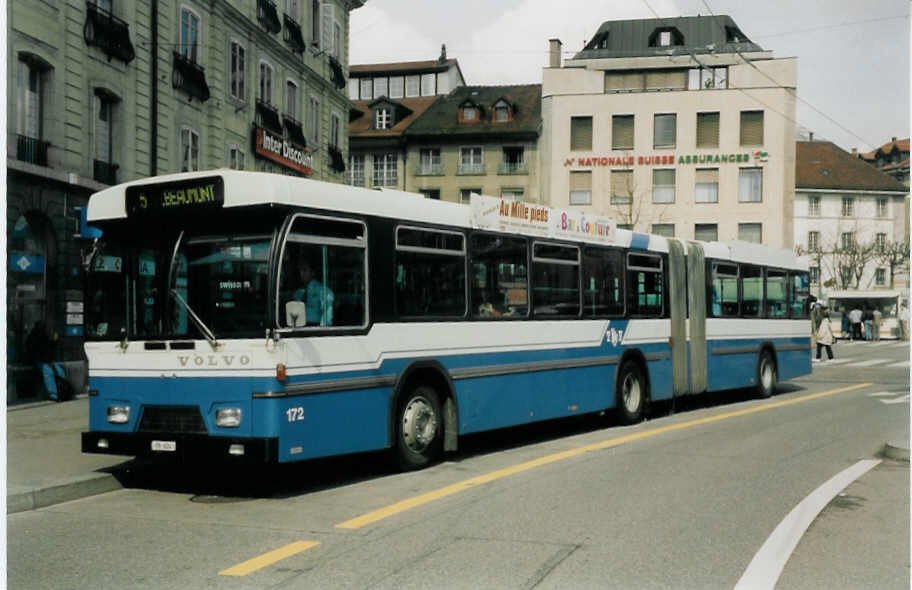 Aus dem Archiv: TF Fribourg Nr. 172/FR 624 Volvo/Hess am 3. April 1999 Fribourg, Place Python