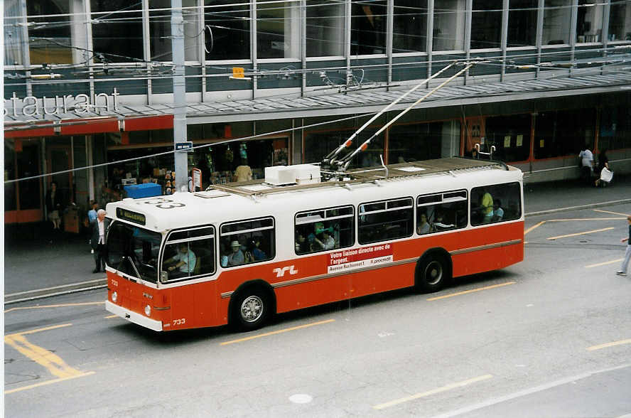 Aus dem Archiv: TL Lausanne - Nr. 733 - FBW/Hess Trolleybus am 7. Juli 1999 in Lausanne, Place Riponne