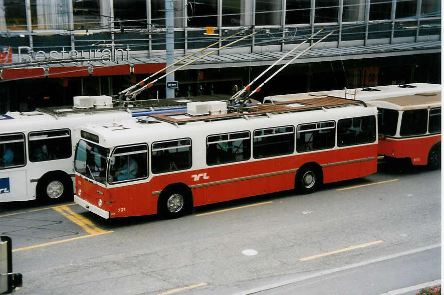 Aus dem Archiv: TL Lausanne - Nr. 721 - FBW/Hess Trolleybus am 7. Juli 1999 in Lausanne, Place Riponne