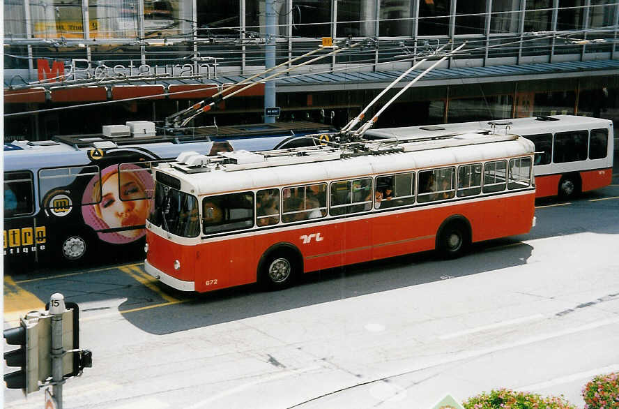 Aus dem Archiv: TL Lausanne - Nr. 672 - FBW/Eggli Trolleybus am 7. Juli 1999 in Lausanne, Place Riponne