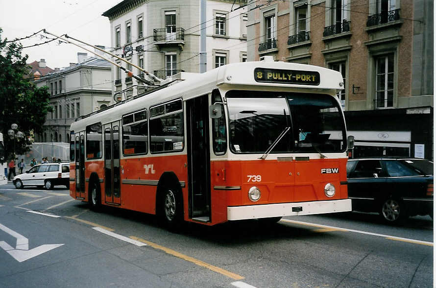 Aus dem Archiv: TL Lausanne - Nr. 739 - FBW/Hess Trolleybus am 7. Juli 1999 in Lausanne, Place Riponne