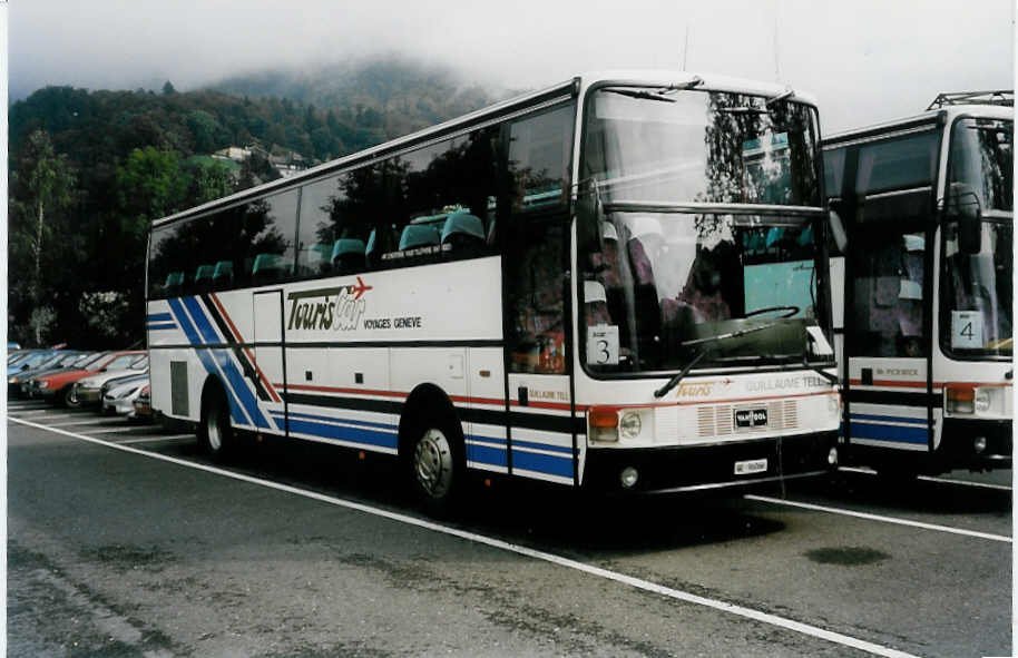Aus dem Archiv: TourisCar, Genève GE 96'066 Van Hool am 16. September 1999 Thun, Seestrasse (Guillaume Tell)