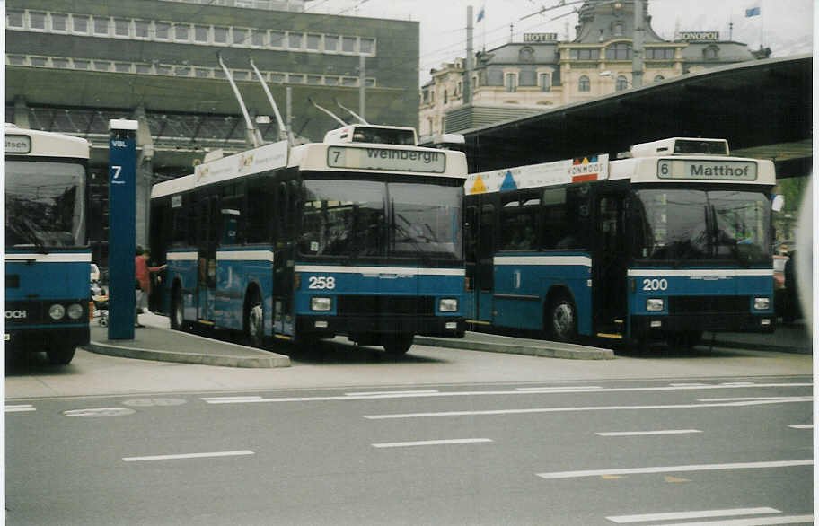 Aus dem Archiv: VBL Luzern Nr. 258 NAW/R&J-Hess Trolleybus am 23. April 1996 Luzern, Bahnhof