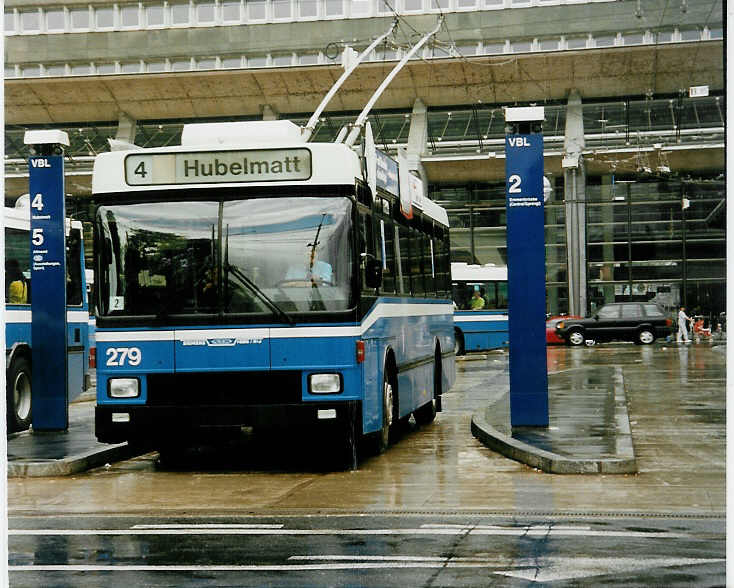 Aus dem Archiv: VBL Luzern Nr. 279 NAW/R&J-Hess Trolleybus am 27. Juni 1999 Luzern, Bahnhof