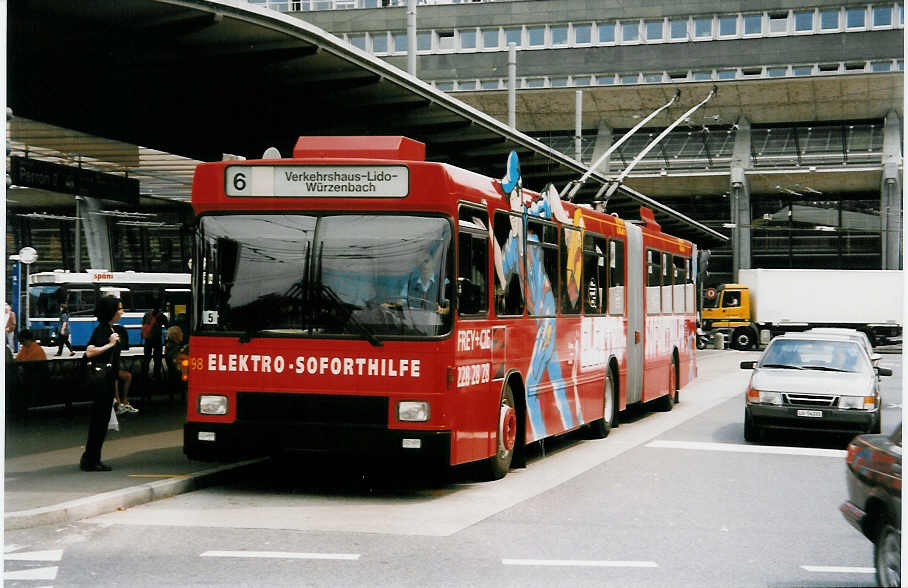 Aus dem Archiv: VBL Luzern Nr. 198 NAW/Hess Gelenktrolleybus am 13. Juli 1999 Luzern, Bahnhof (mit Vollwerbung fr  FREY+CIE )