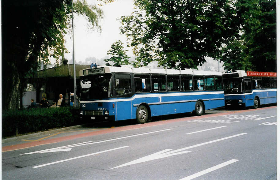 Aus dem Archiv: VBL Luzern Nr. 52/LU 15'052 Volvo/Hess am 28. August 1999 Luzern, Bahnhof
