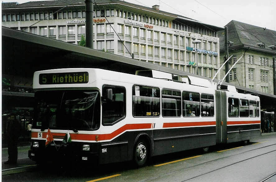 Aus dem Archiv: VBSG St. Gallen Nr. 164 NAW/Hess Gelenktrolleybus am 8. Oktober 1998 St. Gallen, Bahnhof