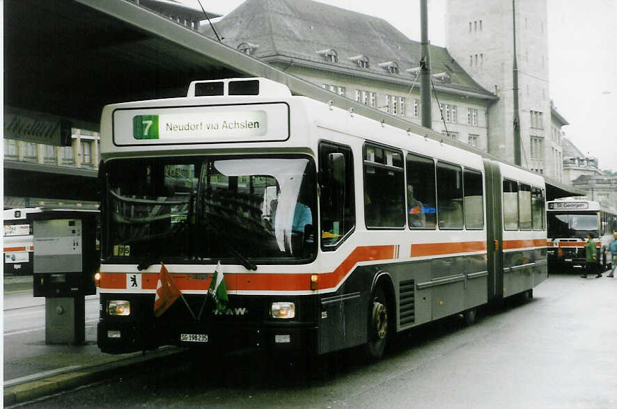 Aus dem Archiv: VBSG St. Gallen Nr. 235/SG 198'235 NAW/Hess am 8. Oktober 1998 St. Gallen, Bahnhof