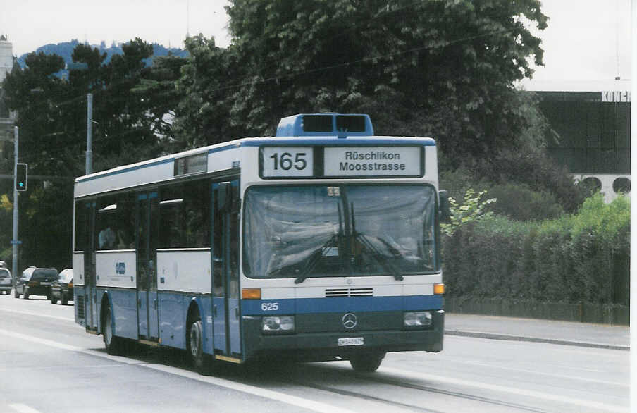 Aus dem Archiv: VBZ Zrich - Nr. 625/ZH 540'625 - Mercedes O 405 am 11. Juli 1998 in Zrich, Brkliplatz