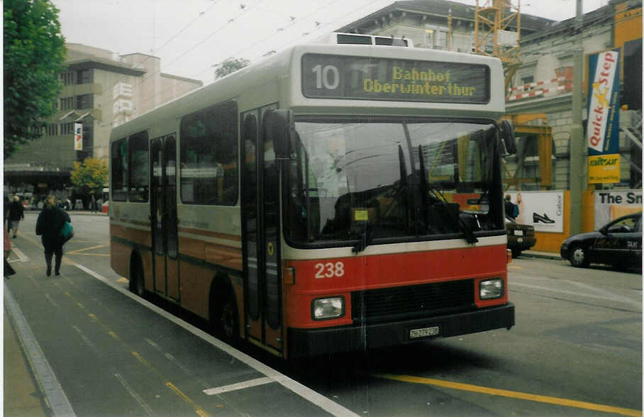 Aus dem Archiv: WV Winterthur - Nr. 238/ZH 279'238 - MAN/Hess am 7. Oktober 1996 beim Bahnhof Winterthur