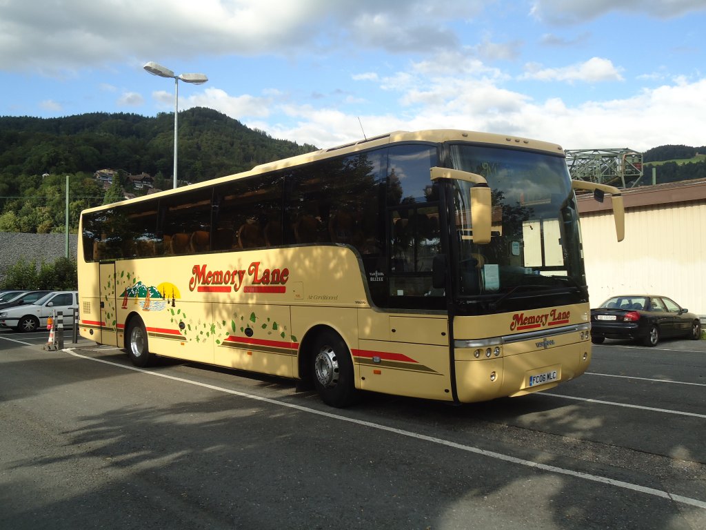 Aus England: Memory Lane, Golborne - FC06 MLC - Van Hool am 18. Juli 2011 in Thun, Seestrasse