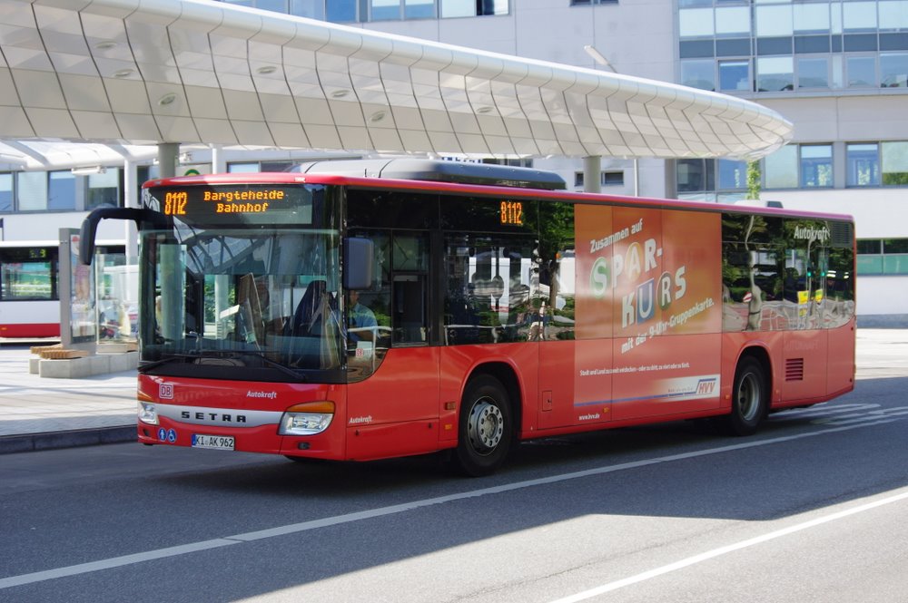 Autokraft Setra S 415NF der Autokraft Bad Oldesloe am 16.juli 2010 auf der Busanlage Poppenbttel