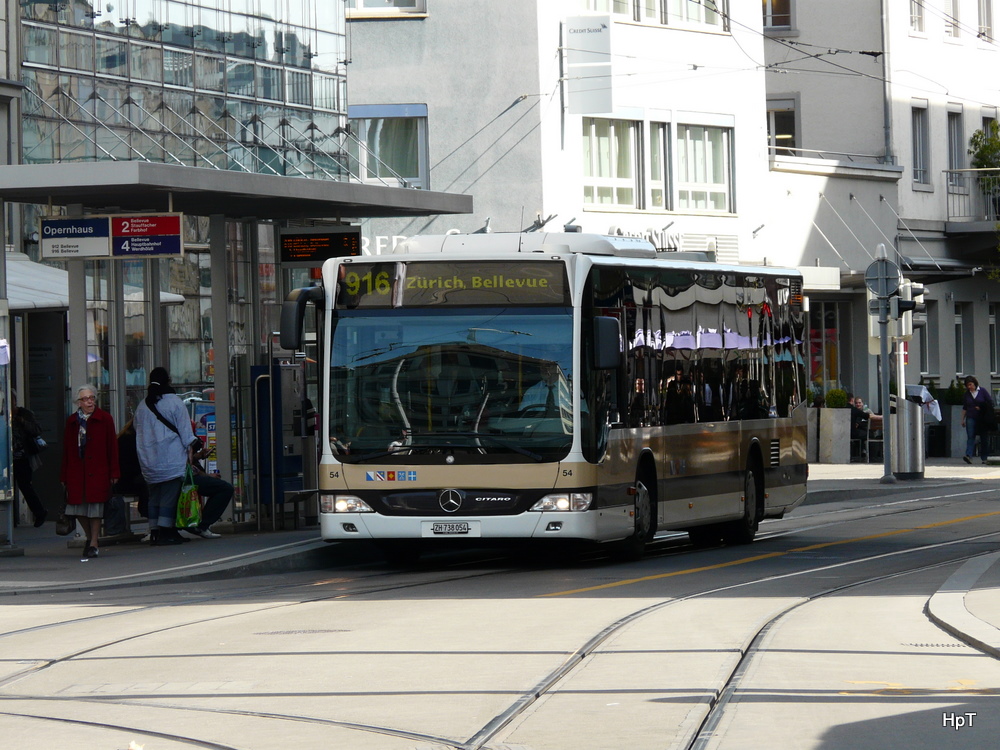 AZZK - Mercedes Citaro Nr.54  ZH 738054 bei der Haltestelle Opernhaus in Zrich am 01.04.2011