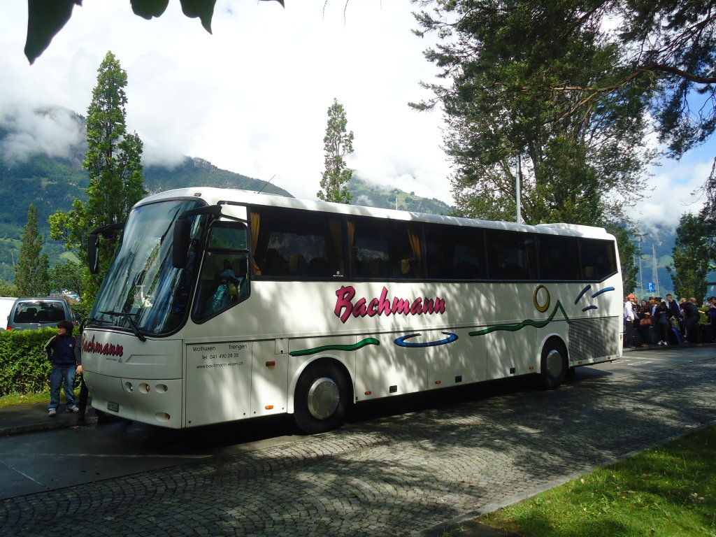 Bahnersatz zwischen Flelen und Gschenen: Bachmann, Wolhusen - LU 115'416 - Bova am 11. Juni 2012 beim Bahnhof Flelen