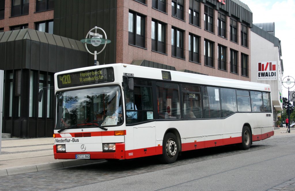 Baumeier Omnibusbetrieb (DO II 860) (Ex Sauer, Menden).
Dortmund Aplerbeck U, 19.6.2010.