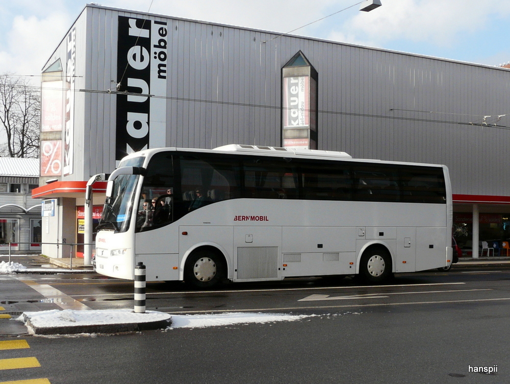 Bern mobil - Volvo 9700  BE 661404 auf Fahrschule unterwegs in Nidau am 16.01.2013