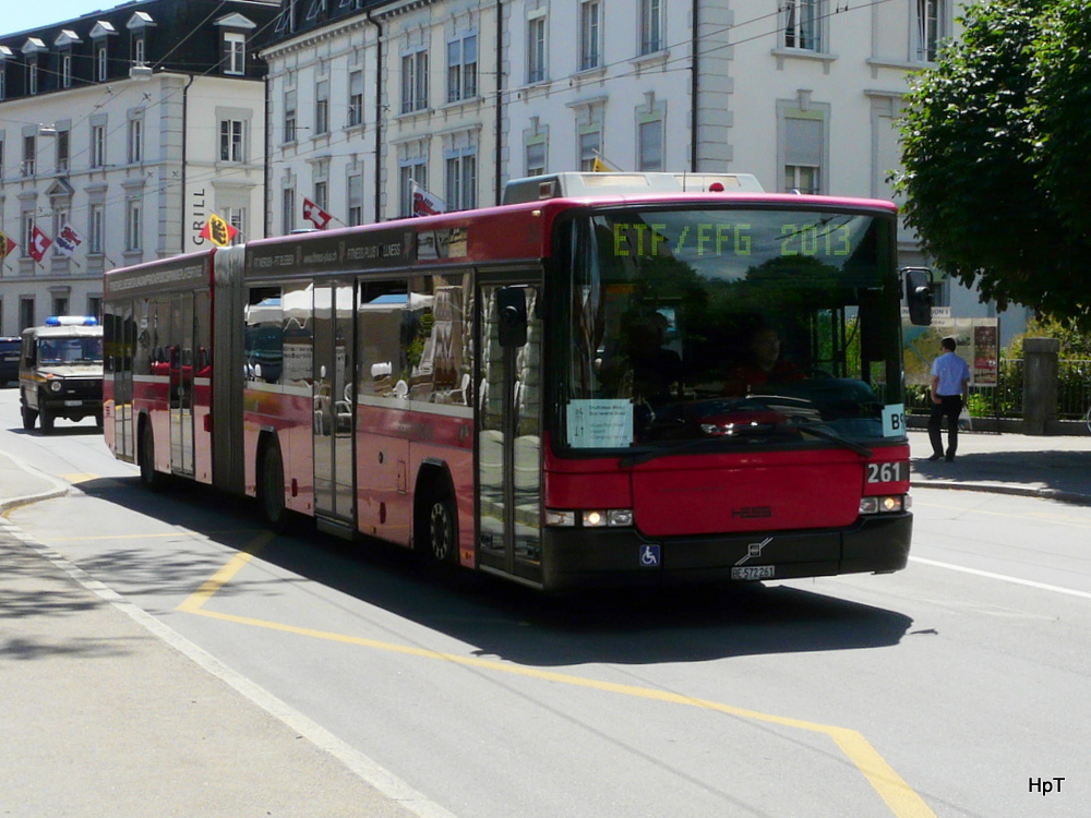 Bern Mobil - Volvo-BL7-Hess Nr.261  BE 572261 unterwegs in Nidau fr das ETF 2013 in Biel am 22.06.2013
