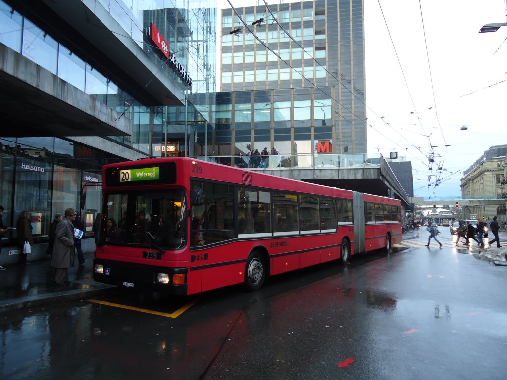 Bernmobil, Bern Nr. 239/BE 513'239 MAN am 7. Dezember 2010 Bern, Bahnhof