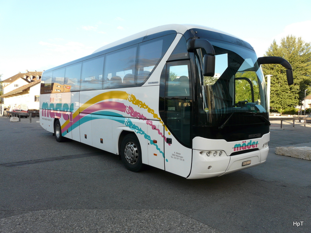 Biel - Reisebus Neoplan Tourliner in Biel am 26.08.2012