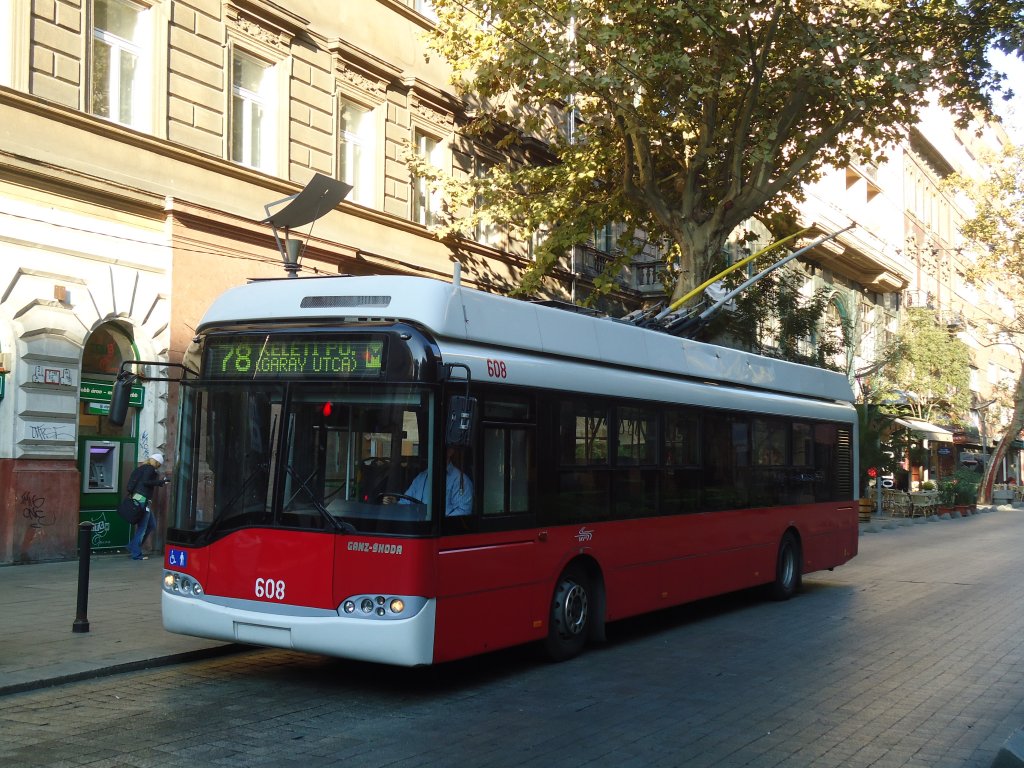 BKV Budapest - Nr. 608 - Ganz-Skoda Trolleybus am 3. Oktober 2011 in Budapest, M Andrassy ut (Opera)