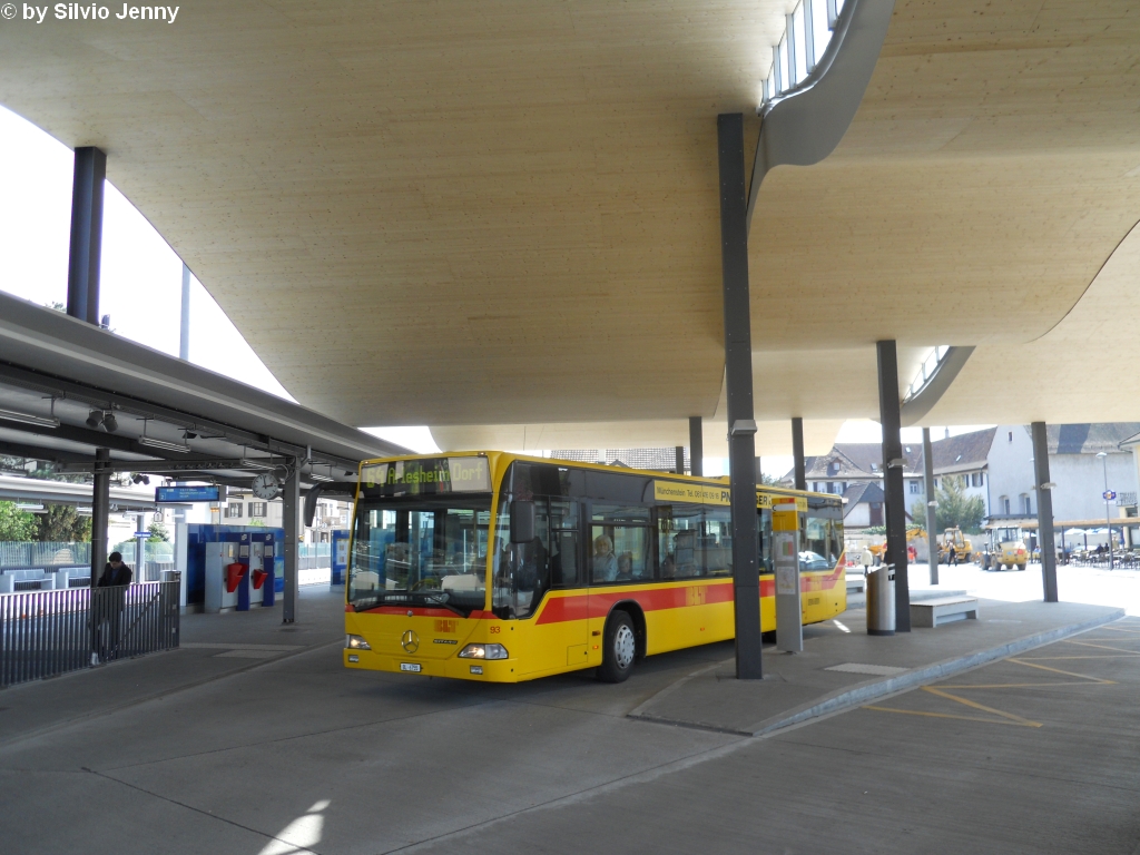 BLT Nr. 93 (Mercedes Citaro O530) am 21.4.2010 unter der neuen Halle im Bus-Terminal Dornach-Arlesheim