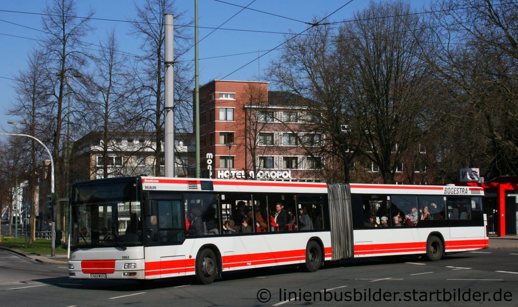 Bogetra 9962. 
Aufgenommen am ZOB Gelsenkirchen Buer am 27.3.2011.