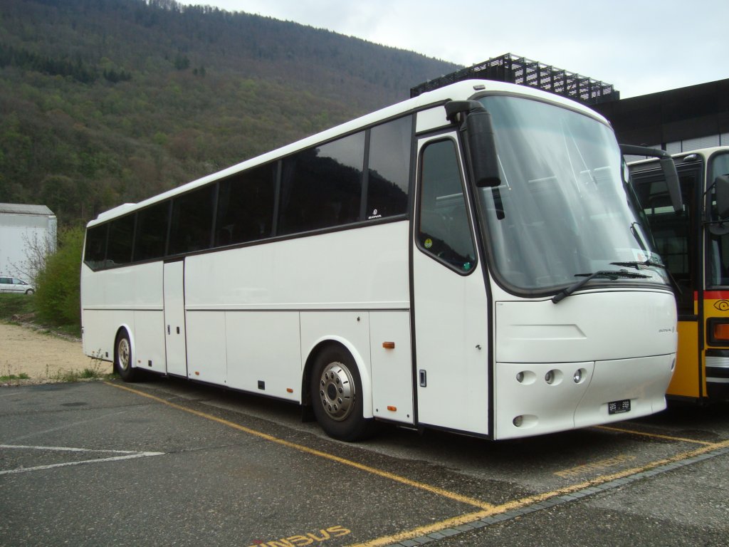 Bova Futura ex-Twerenbold Reisen photographi le 15.04.2012 devant les garages de Rattinbus  Bienne