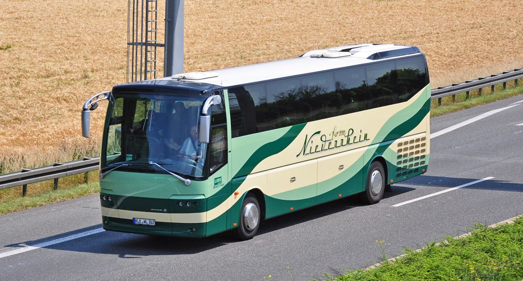 Bova Reisebus auf der A61 bei Weilerswist - 28.06.2010