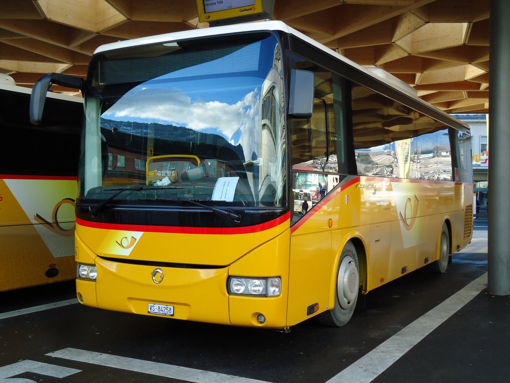 Buchard, Leytron - VS 84'258 - Irisbus am 26. Dezember 2012 beim Bahnhof Sion