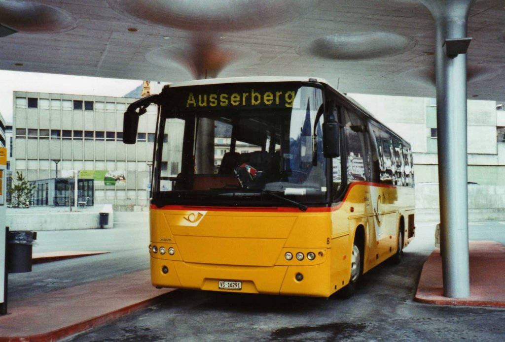 BUS-trans, Visp Nr. 8/VS 16'291 Volvo (ex Bumann, Ausserberg Nr. 8) am 9. Mrz 2010 Visp, Bahnhof