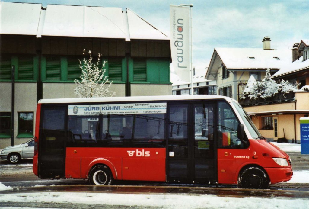 Busland, Koppigen Nr. 3/BE 26'884 Mercedes/Koch (ex AOE Langnau Nr. 3) am 21. Dezember 2009 Langnau, Bahnhof