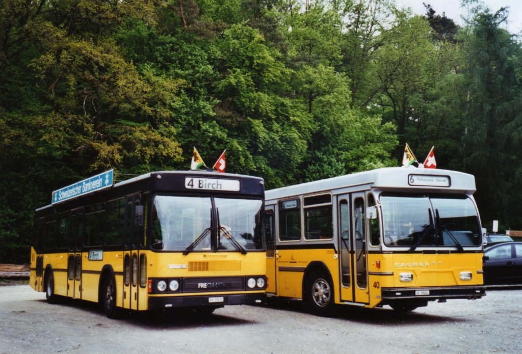 Bustag 2010 in Schaffhausen: Ruklic, Schaffhausen SH 39'570 Scania/FHS und Wanner, Schleitheim SH 58'045 Saurer/Hess SH am 16. Mai 2010 Schaffhausen, Solenberg