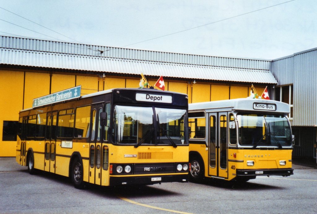 Bustag 2010 in Schaffhausen: Ruklic, Schaffhausen SH 39'570 Scania/FHS und Wanner, Schleitheim SH 58'045 Saurer/Hess SH am 16. Mai 2010 Schaffhausen, Busdepot