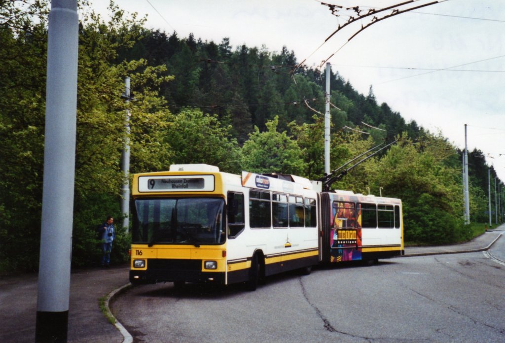 Bustag 2010 in Schaffhausen: VBSH Schaffhausen Nr. 116 NAW/Hess Gelenktrolleybus am 16. Mai 2010 Schaffhausen, Herblingertal (an diesem Tag verkehrte letztmals ein Trolleybus fahrplanmssig ins Herblingertal; danach wird die Leitung abgebaut)