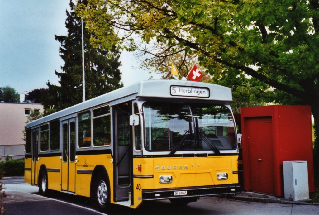 Bustag 2010 in Schaffhausen: Wanner, Schleitheim SH 58'045 Saurer/Hess SH (ex VBSH Schaffhausen Nr. 40; ex Nr. 19) am 16. Mai 2010 Schaffhausen, Buchthalen