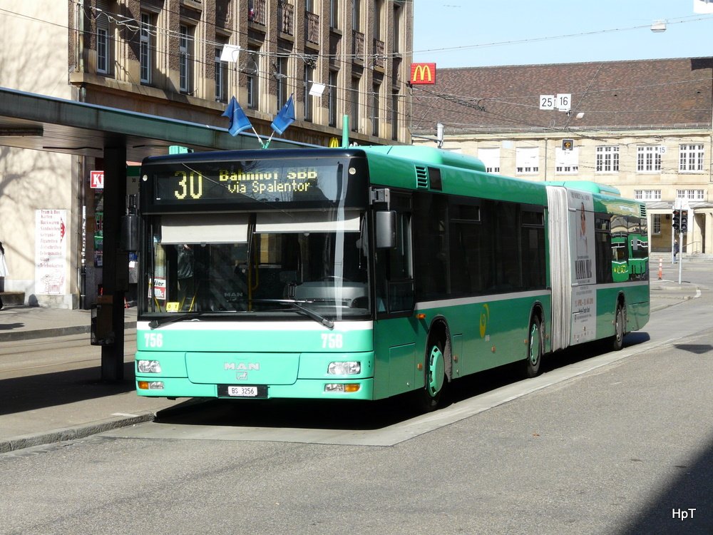 BVB - MAN  Nr.758  BS  3258 unterwegs auf der Linie 30 am 19.03.2010