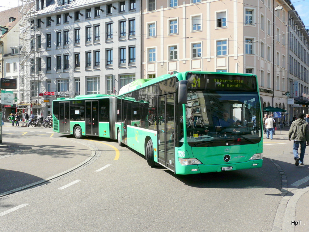 BVB - Mercedes Citaro  Nr.726  BS 6685 unterwegs auf der Linie 31 in der Stadt Basel am 04.05.2012