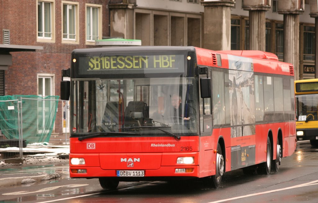 BVR 2165 (D BV 1113) mit dem SB16 am HBF Essen.
28.1.2010