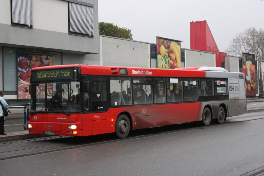 BVR (D BV 1114) mit Werbung fr die Ruhr 2010.
Hier am HBF Bottrop,19.1.2010.