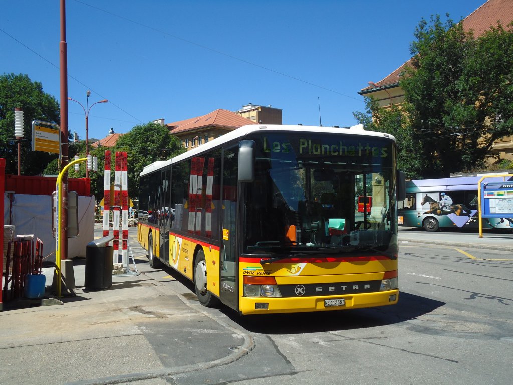 CarPostal Ouest - NE 112'587 - Setra (ex P 25'645) am 11. Juli 2011 beim Bahnhof La Chaux-de-Fonds