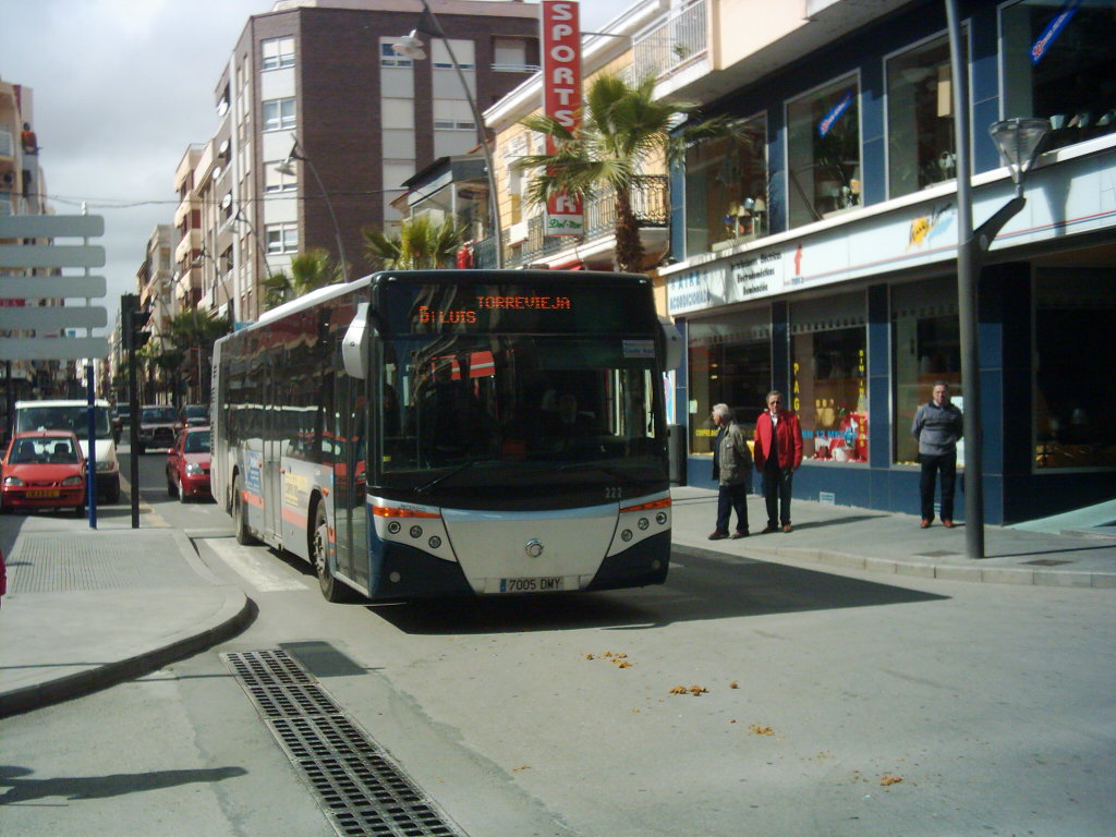 Castrosua City Versus, Wagen 222, Baujahr 2005, Firma Costa Azul, unterwegs in Torrevieja (Spanien, Costa Blanca) am 06.03.2011