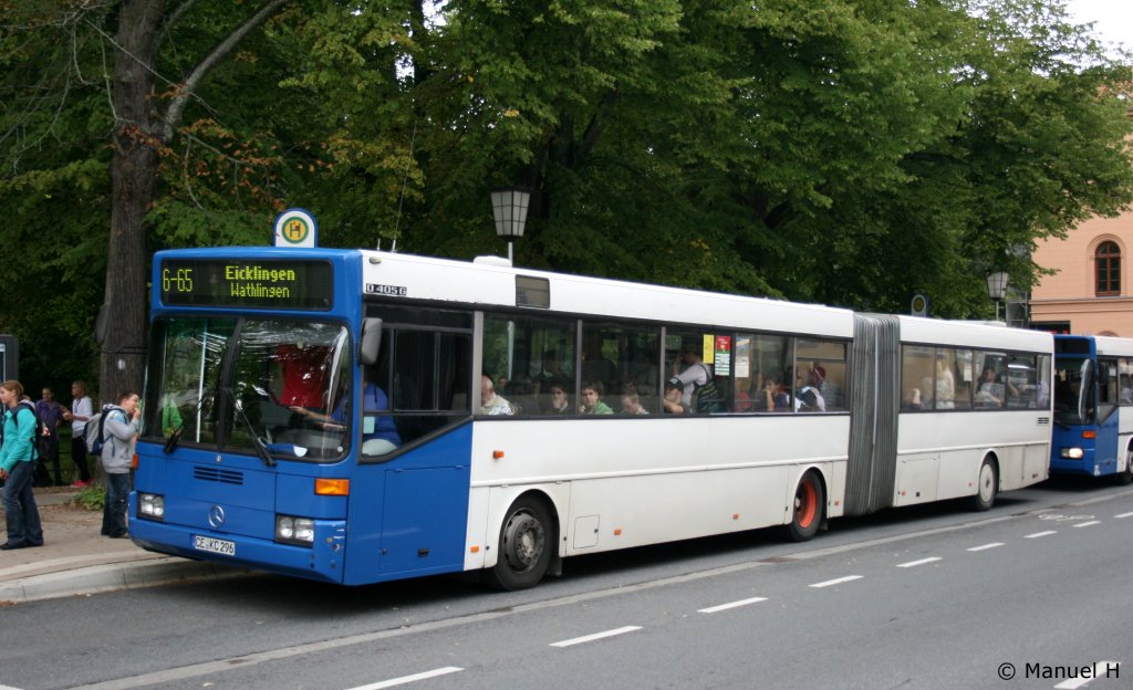 CeBus (CE KC 296).
Celle Schloplatz, 16.8.2010.