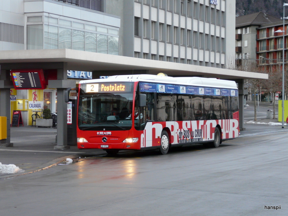 Chur - Mercedes Citaro GR 97511 unterwegs auf der Linie 2 bei den Bushaltestellen vor dem Bahnhof Chur am 20.01.2013