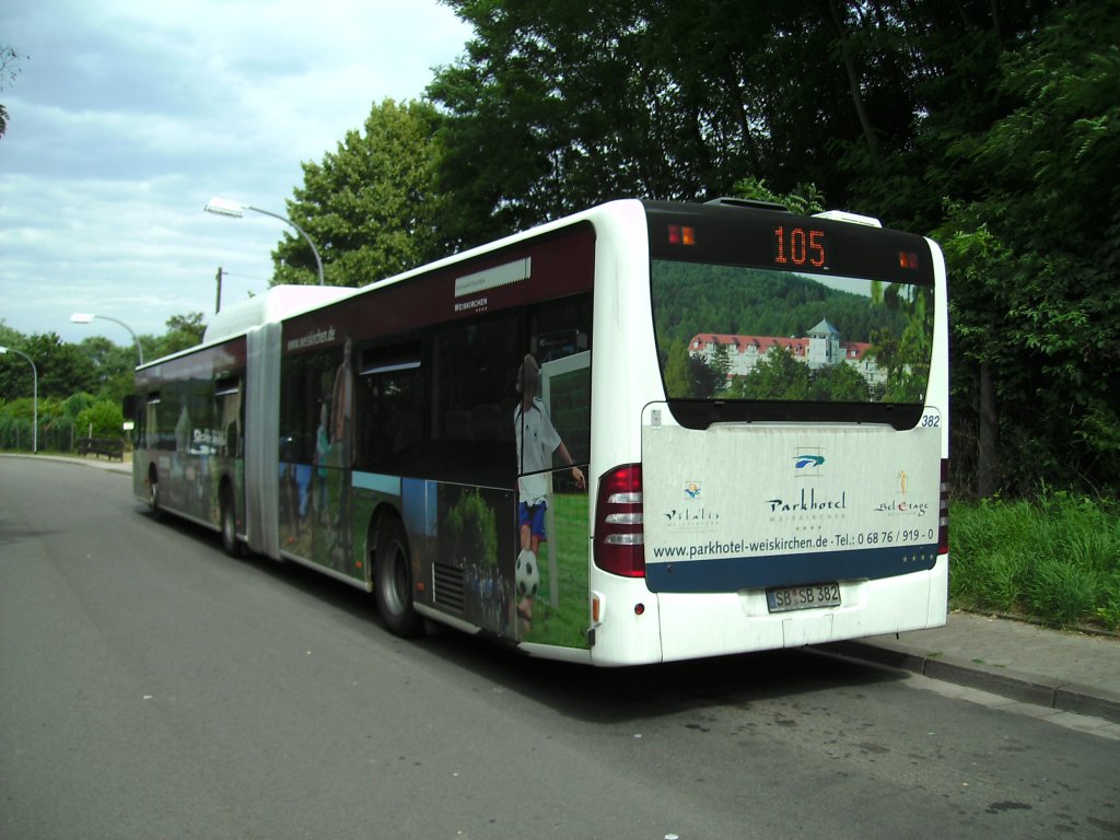 Citaro Erdgas Bus. Die Aufnahme des Foto war am 09.07.2010 in Saarbrcken auf dem Rodenhof.