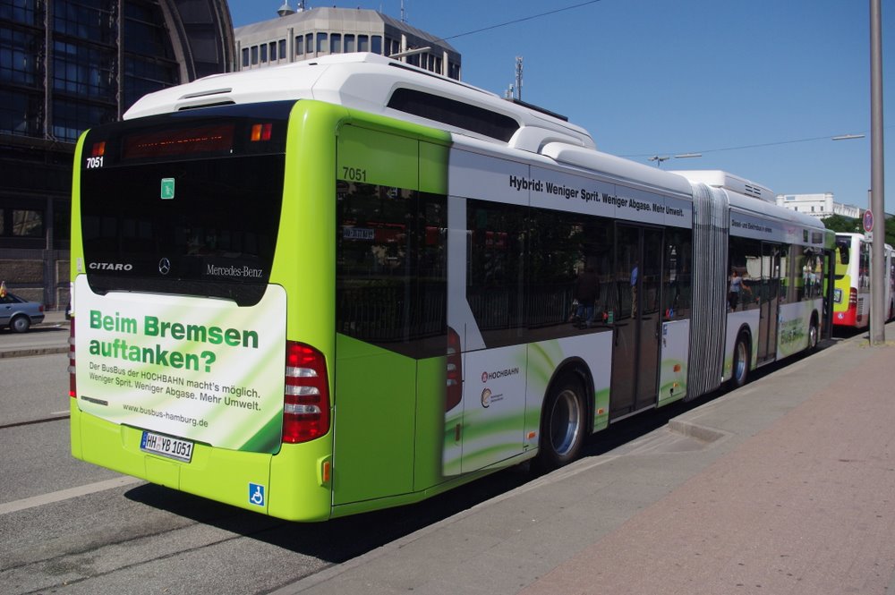 Citaro GDH der Hochbahn mit der Nummer 7051 am 7.Juli 2010 auf der Linie 109 am Hauptbahnhof