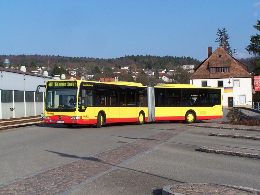 Citaro II Gelenkbus im Bahnhof Gammertingen am 29/03/11.