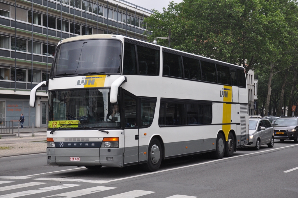 De Lijn Setra S 328 DT aufgenommen 28 Juni 2013 am Italiëlei Antwerpen 