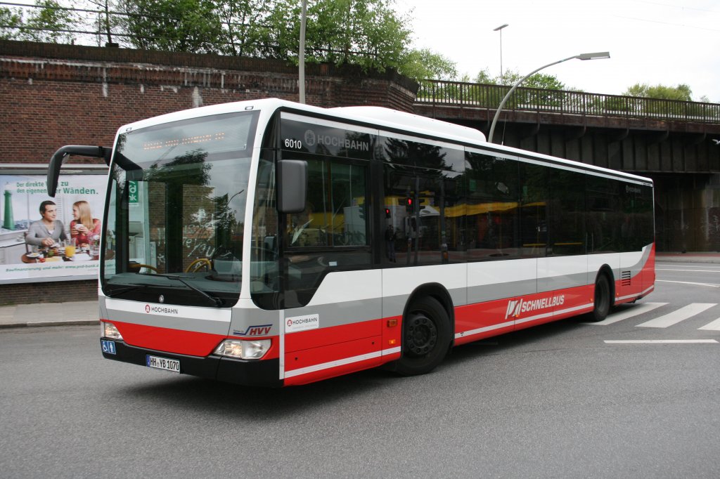 Der 2010 gebaute Citaro(Facelift) in Schnellbusausfhrung mit der Nummer 6010 am 14.Mai 2010 auf Leerfahrt in Barmbek