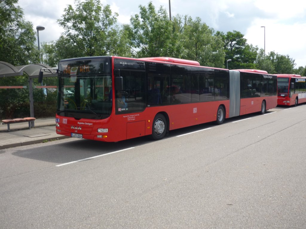 Der nagelneue MAN-Gelenkbus der RBS ist auf der Linie 760 von Sindelfingen nach Weil unterwegs. Am 30.07.2010.